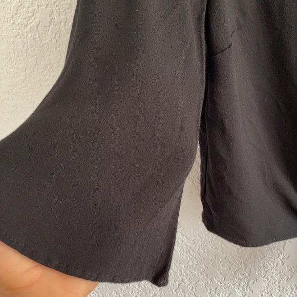 Bohemian Black Top - Picture 5 of 5